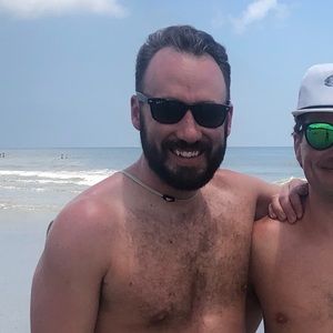 Meet your Posher, Travis